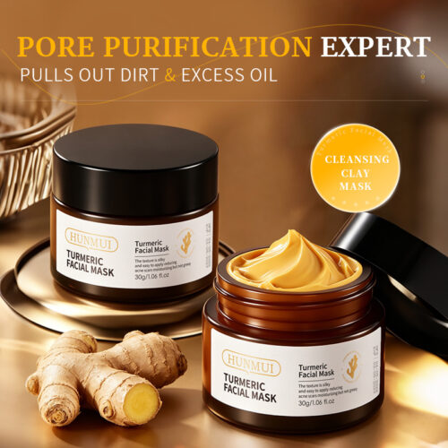 Turmeric mask: hydrates, deeply cleanses and brightens the skin.